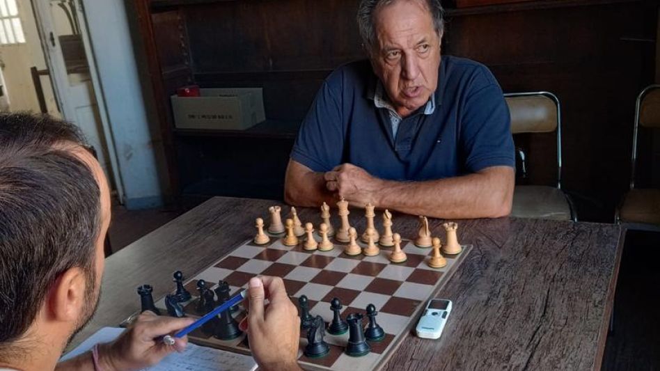  "El ajedrez es uno de los deportes más practicado   en Argentina detrás del fútbol y atletismo"  