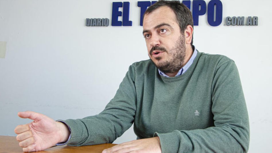 Xavier Cabrera, concejal de Unión por la Patria, dialogó con EL TIEMPO acerca de la situación planteada en Azul respecto a las tasas municipales.   NACHO CORREA