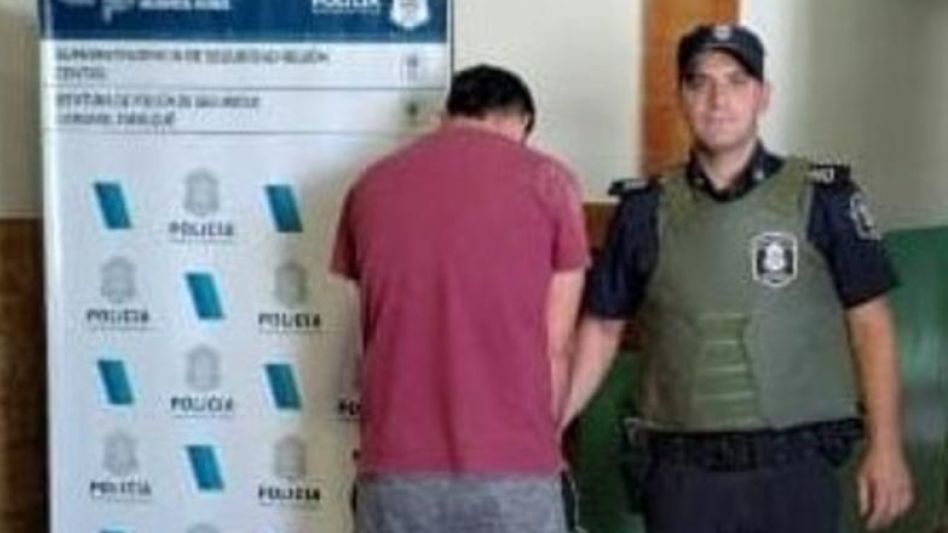 Ahora con prisión preventiva, el considerado autor de este hecho sigue alojado en la Estación de Policía Comunal de Tapalqué.   POLICÍA COMUNAL TAPALQUÉ/PBA