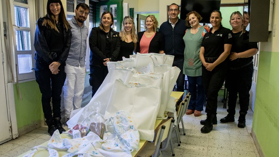 El Jardín Gay recibió elementos textiles y didácticos