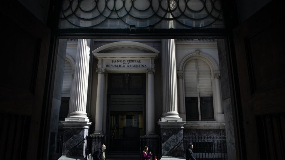 Los depósitos a plazo fijo no detienen su caída