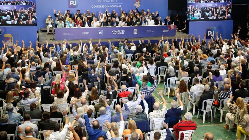 El PJ oficializó la salida de Alberto Fernández y creó una comisión de conducción provisoria