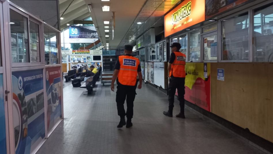 En Azul y rutas de acceso a esta ciudad se realizó un "operativo de saturación"