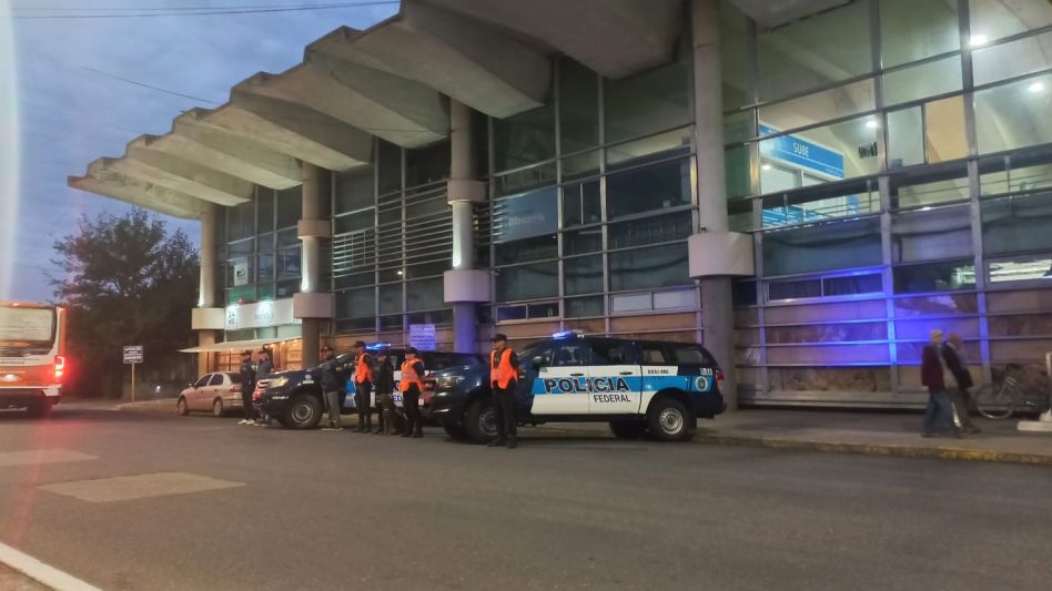 En Azul y rutas de acceso a esta ciudad se realizó un "operativo de saturación"