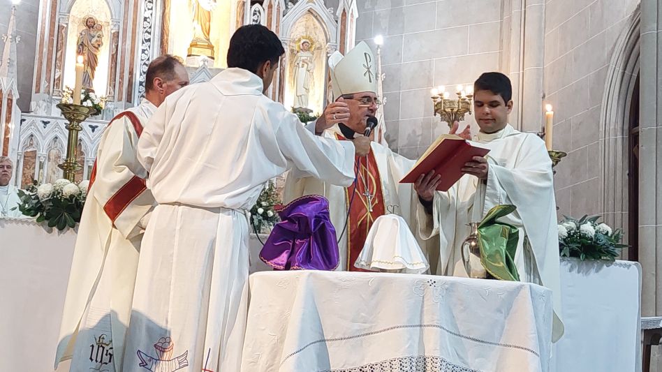 Se realizó la Misa Crismal