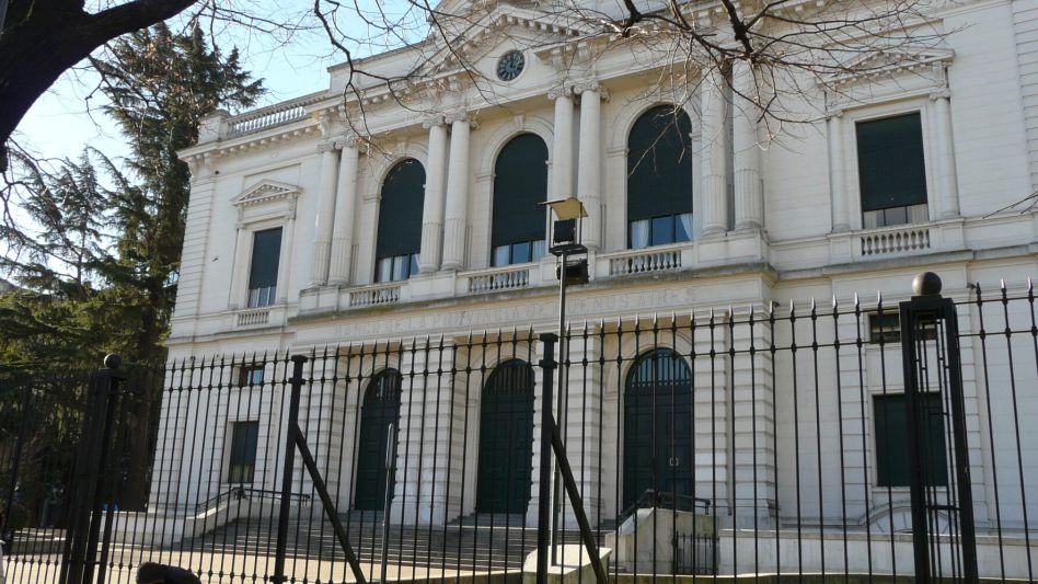 Los bancos que operan en distritos bonaerenses volverán a atender de 10 a 15