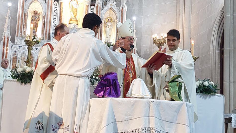El pasado jueves se ofició la Misa Crismal.  ARCHIVO EL TIEMPO  
