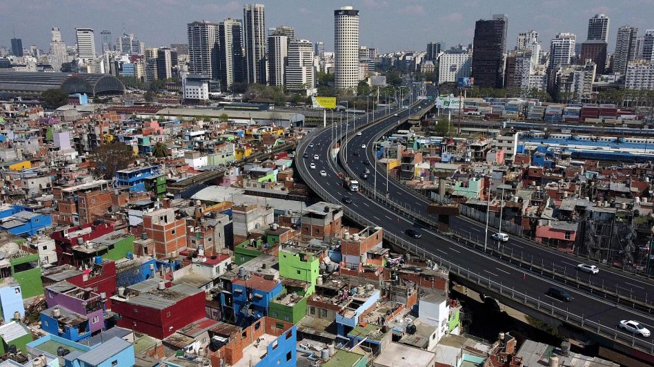 La pobreza alcanzó al 41,7% de las personas en el segundo semestre de 2023