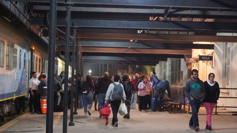 Protesta de vecinos en Pehuajó por la posible cancelación del servicio de trenes hacia Buenos Aires