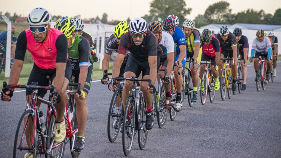 El domingo habrá carreras en Azul 
