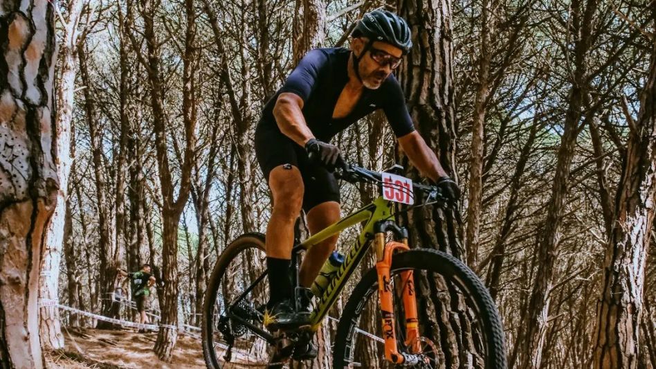 Antonio Robledo fue uno de los azuleños que corrió en Necochea. 