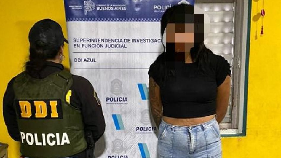 La mujer que fue detenida es pareja del preso señalado como el responsable principal de estas estafas virtuales. FOTO: DDI AZUL/PBA