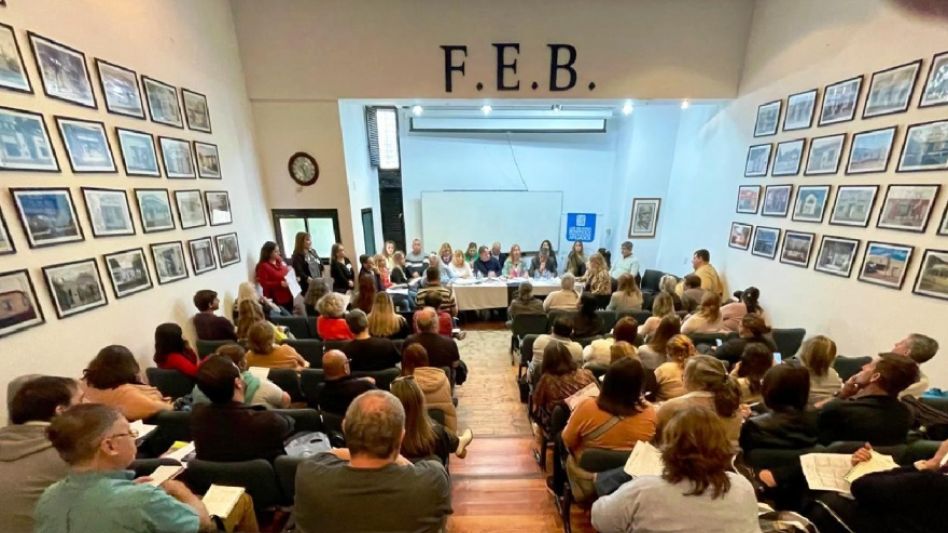Acuerdo en la paritaria docente: la FEB también aceptó la oferta de Provincia