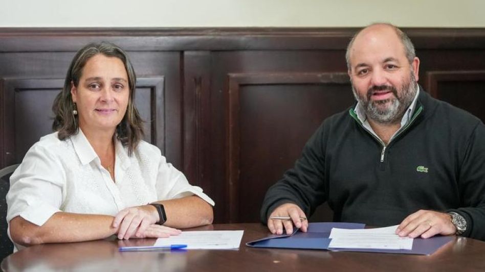 Los senadores provinciales Lorena Mandagarán y Agustín Maspoli presentaron un proyecto de Ley para restringir el acceso de menores de edad a los juegos de azar online. 