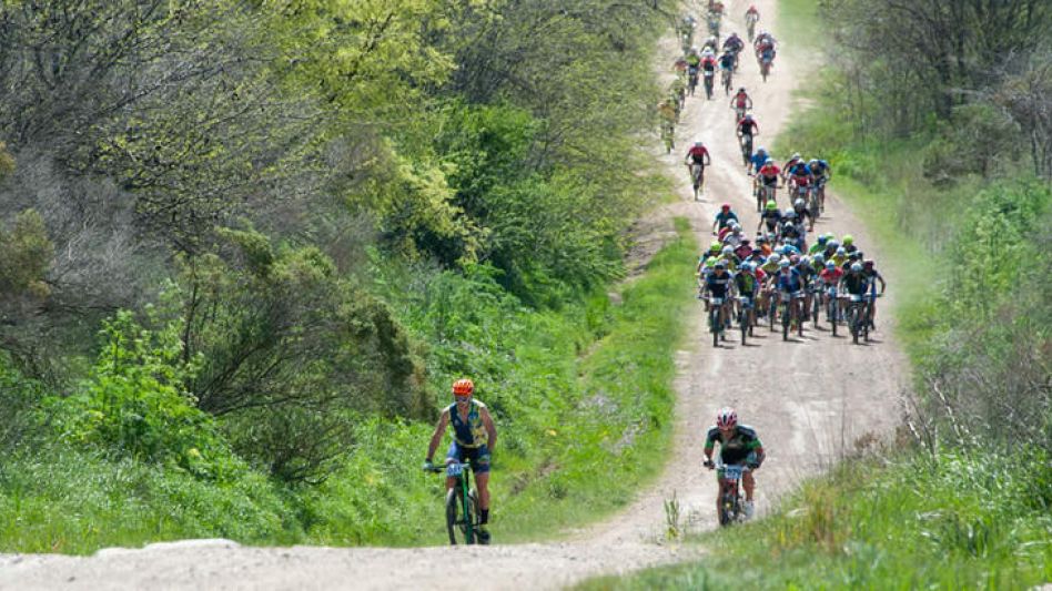 El próximo 5 de mayo se estará realizando una nueva edición del ?Desafío Boca de las Sierras?, prueba de mountain bike que organizará el Club Ciclista Azuleño. ARCHIVO