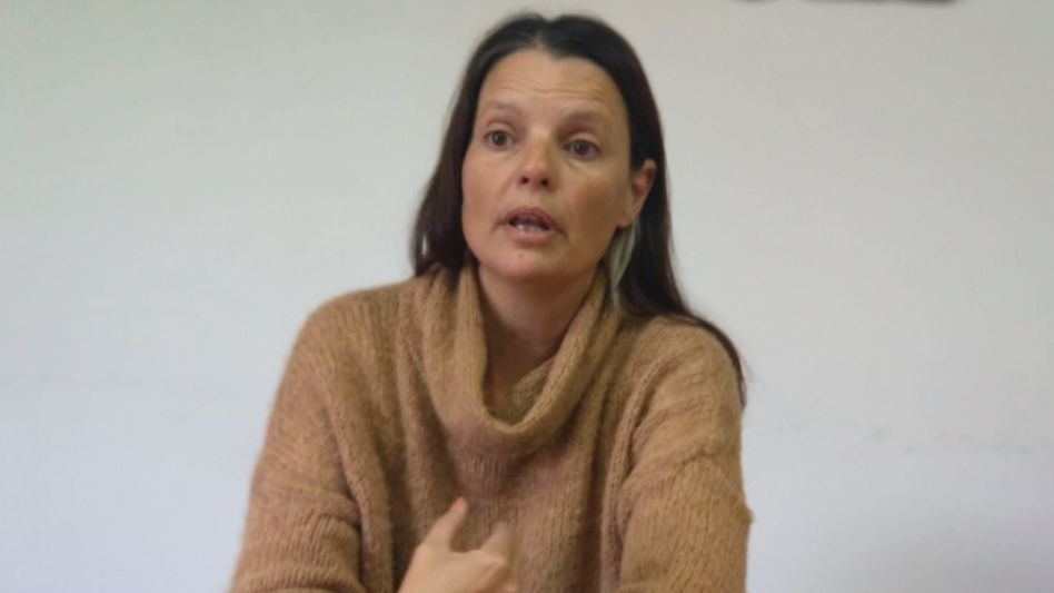 La secretaria de Obras Públicas de la Municipalidad de Azul, Cecilia Martínez, durante la charla con diario EL TIEMPO.