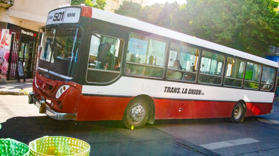 Se aprobó el nuevo cuadro tarifario del  transporte urbano, pero aún no rige