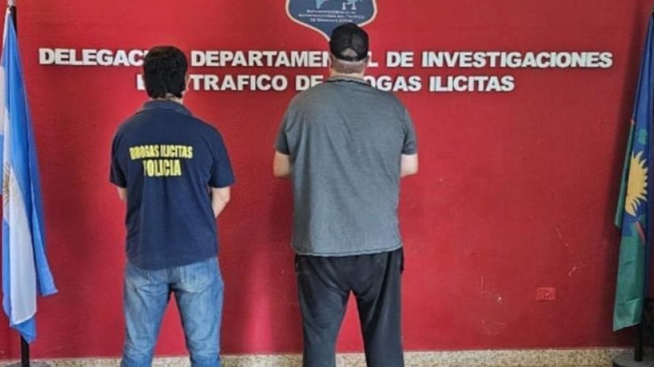 El remisero acusado de vender cocaína al menudeo había sido aprehendido en esta ciudad el pasado 20 de marzo.   DROGAS ILÍCITAS AZUL/ARCHIVO/PBA