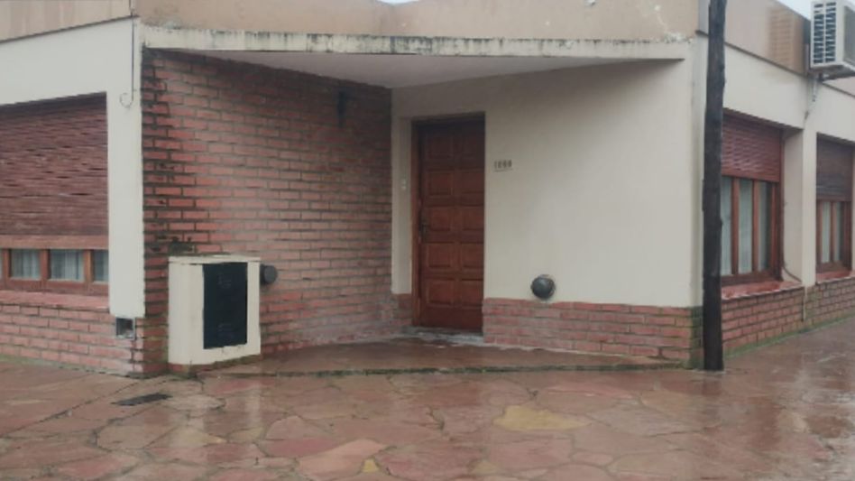 La vivienda donde este hecho se produjo está situada en una de las esquinas de las calles Salta y Cáneva. FOTO: CPA/PBA