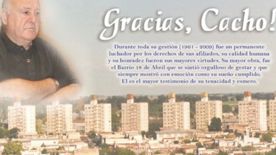 Recordatorio de la Comisión Directiva de la Asociación Empleados de Comercio del Azul a Eduardo Armando Ferrarello.