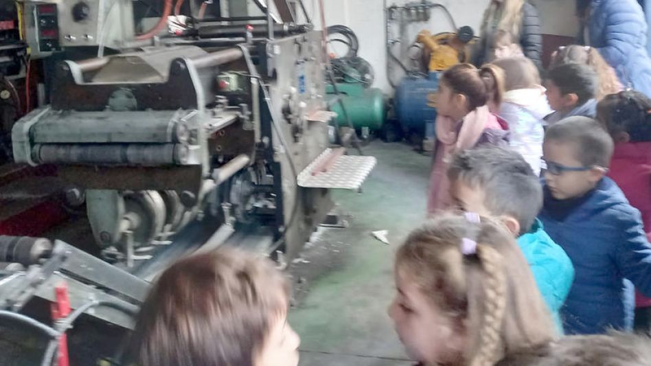 "Pequeños Reporteros": alumnos del Jardín 913 visitaron diario El Tiempo