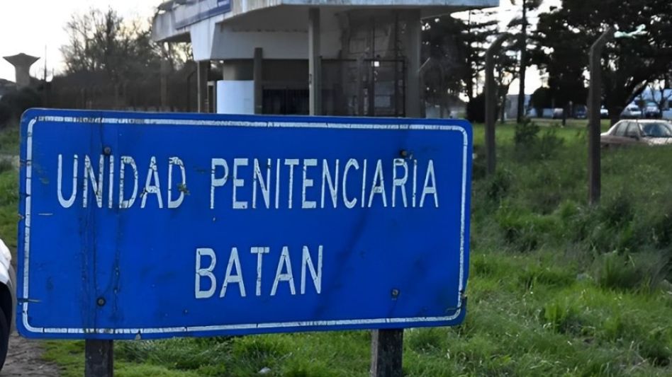 Detienen al jefe de Sanidad del penal de Batán por dar medicamentos a presos a cambio de favores sexuales
