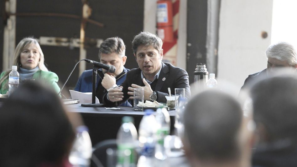 Kicillof cruzó a Milei y calificó al Gobierno nacional como "una manga de inútiles y mentirosos"