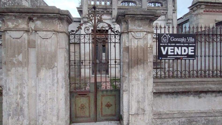 La casona ubicada en calle Necochea 773 de esta ciudad. FOTO NACHO CORREA