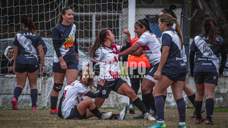 Estrellas le ganó a Cemento por 2 a 0 en el encuentro de ida de las semifinales. FOTOS: NICOLÁS MURCIA