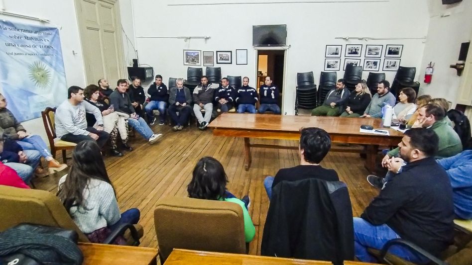     El Concejo Deliberante es escenario de  una reunión de la Comisión para la Defensa, Promoción y Desarrollo Estratégico de Fanazul. NACHO CORREA