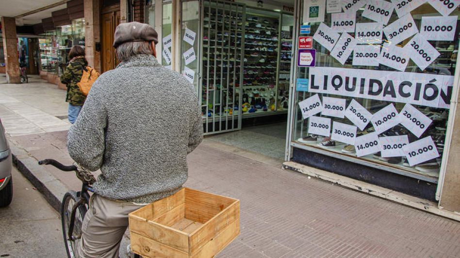 Despidos en Azul: "El panorama   actual no es para nada alentador"