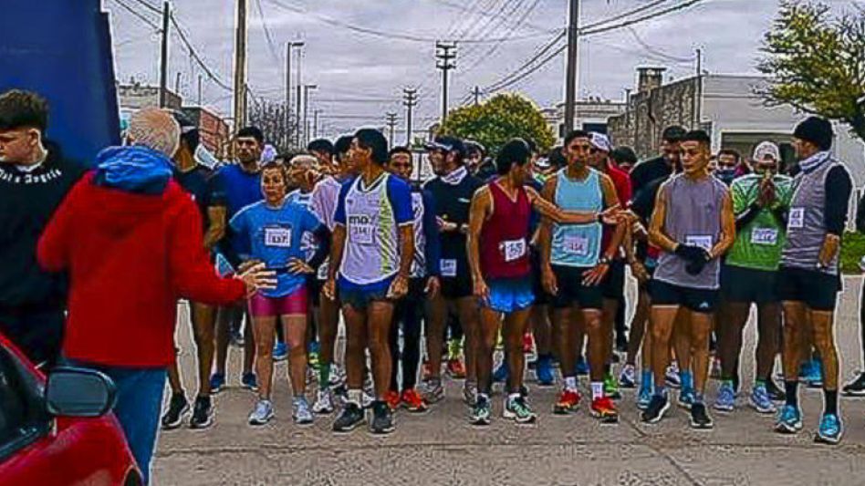 Un buen número de atletas participó de la segunda edición de la correcaminata del club San José. FOTOS: GENTILEZA CLUB SAN JOSÉ