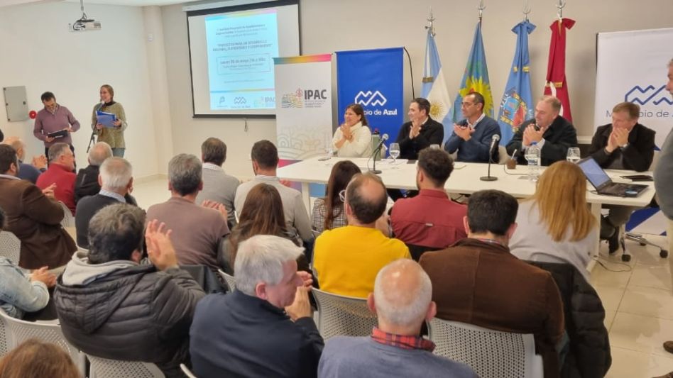Encuentro de cooperativas con autoridades del IPAC