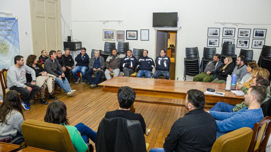 El recinto Legislativo local fue escenario de un encuentro en el cual se abordó la situación que atraviesa actualmente Fanazul. FOTOS NACHO CORREA