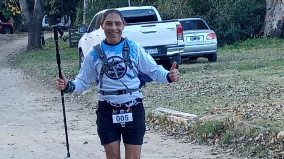 Azuleño corrió la maratón de Los Alerces