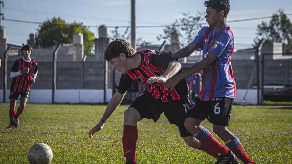 En la categoría mayor, el funebrero se quedó con la victoria por 3 a 0, para quedar en el cuarto lugar de la tabla.