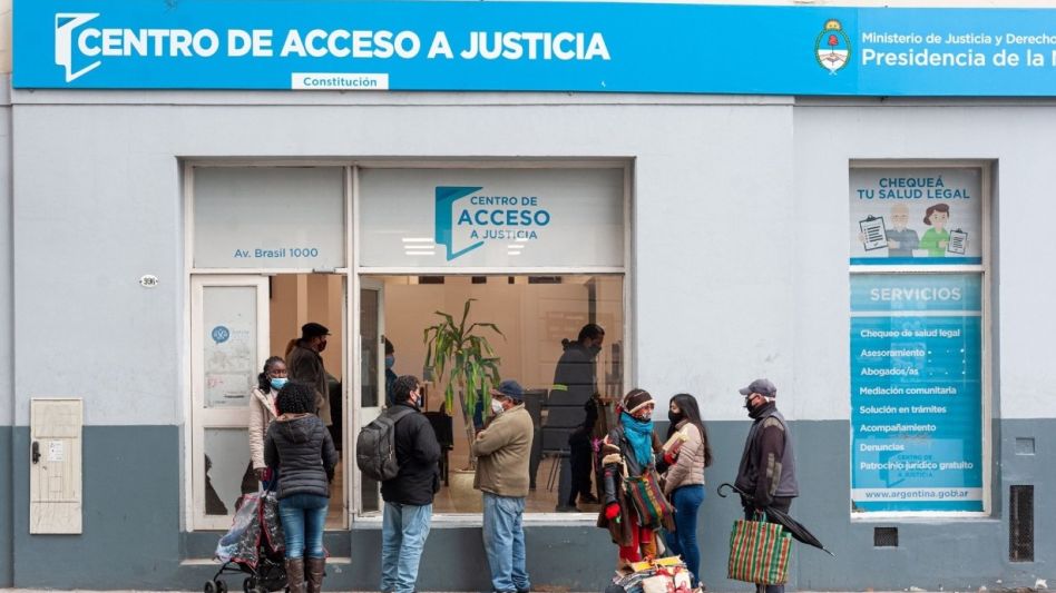 El Gobierno cierra 81 CAJ, muchos de los cuales operan en provincia