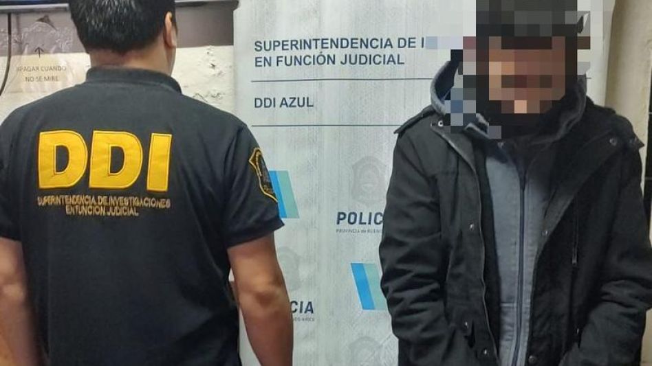 El policía investigado por esta infracción a la Ley 23.737 había sido detenido en Azul el martes de la semana anterior. Actualmente permanece privado de la libertad en una comisaría de Morón. DDI AZUL
