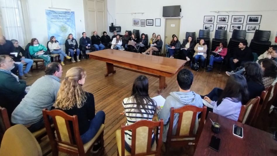 Comenzaron los preparativos para la  Sesión de los Estudiantes en el Concejo