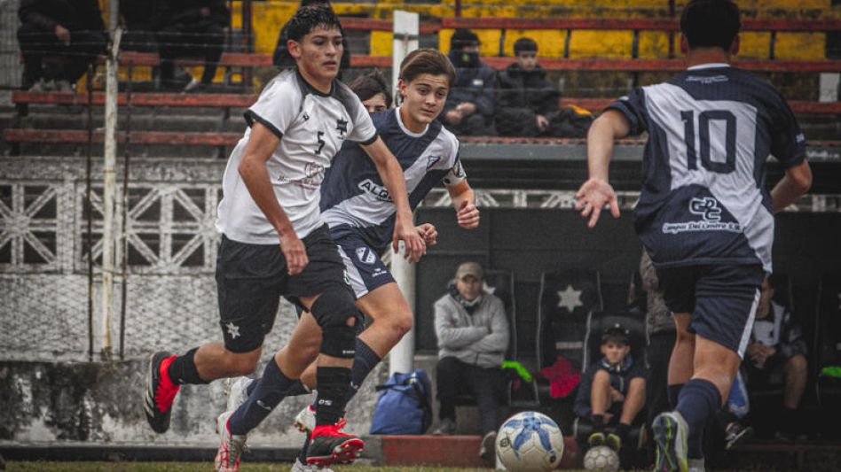 El albo se quedó con la victoria en Séptima y se mantiene, junto a Sportivo Piazza, en la primera colocación de la tabla. 