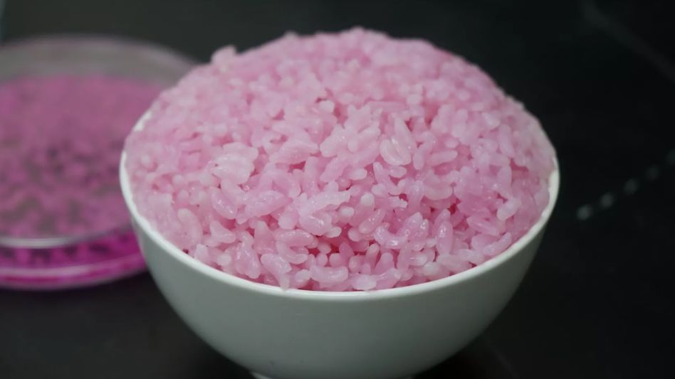 Súper arroz rosa: proteína animal y vegetal en lo que llaman "el alimento del futuro"