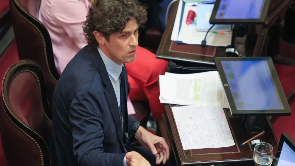 Lousteau explicó por qué dio quórum para la Ley Bases