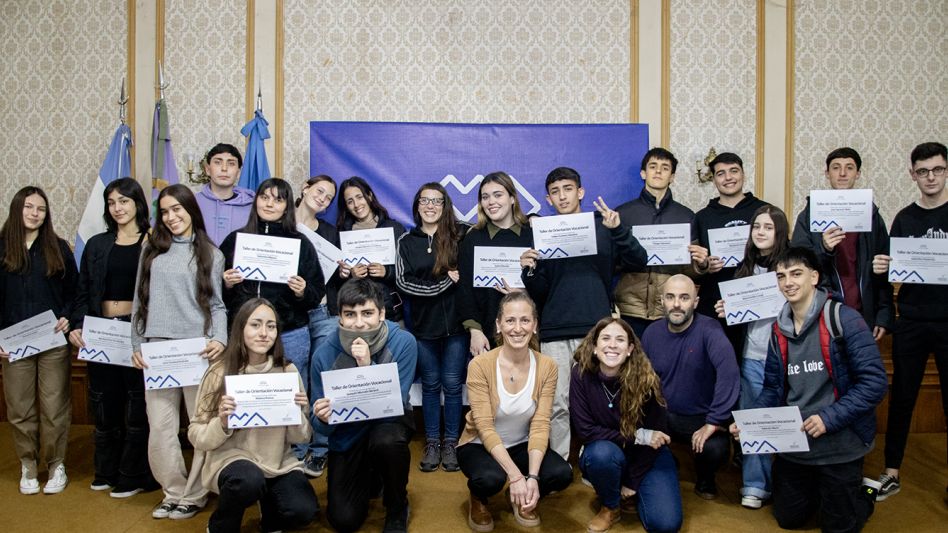 Entrega de certificados del taller de orientación vocacional