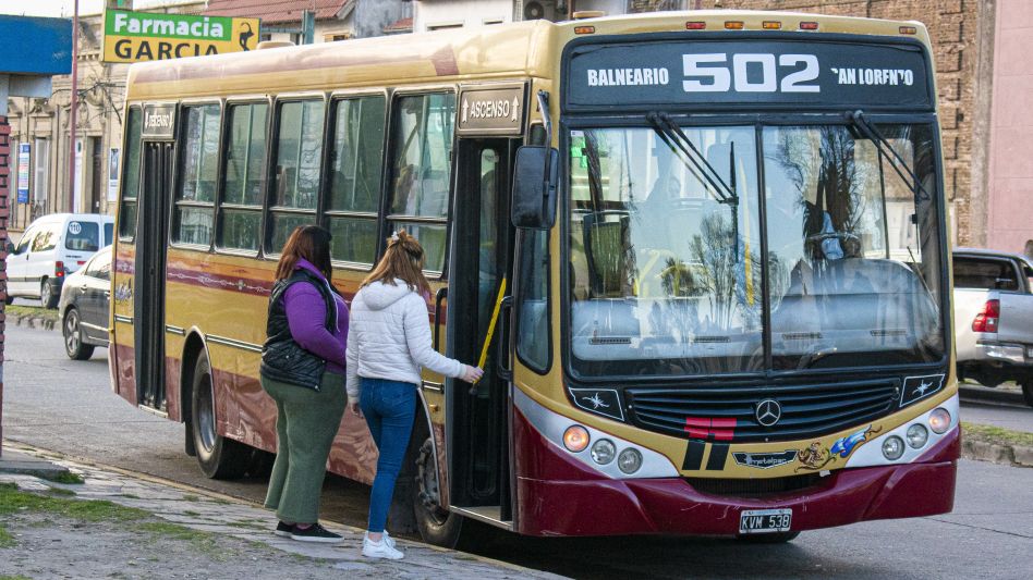 Por el feriado nacional este jueves no habrá servicio de colectivos en Azul.  ARCHIVO/NACHO CORREA