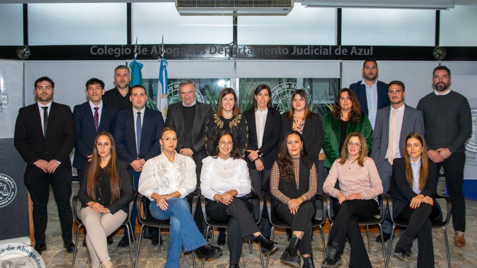 El viernes pasado se realizó el acto donde juraron profesionales de Azul, Olavarría, Tandil, Las Flores, Rauch y Laprida.  PRENSA/CAA