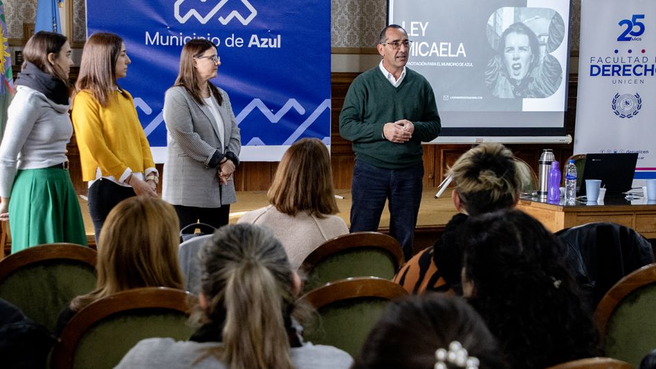 Se realizó el primer encuentro de la capacitación en Ley Micaela, destinado a agentes y funcionarios municipales.  FOTOS LUCAS TEDESCO/PRENSA MUNICIPAL