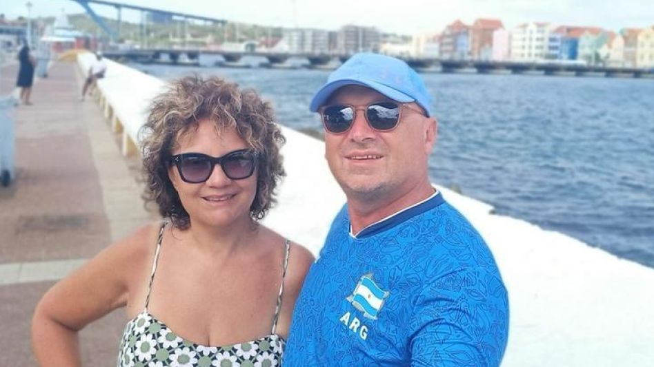 Marcela Tolosa y Alejandro Pessina. Una postal en modo vacaciones de una historia que empezó cuando ambos, durante los años noventa, volvieron a encontrarse en EL TIEMPO.    