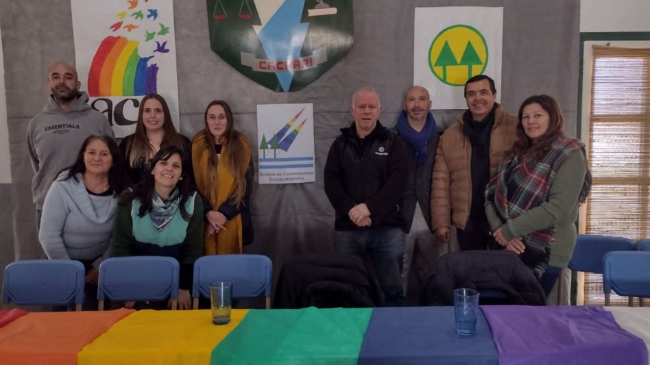 Jornada de integración y promoción cooperativista en Cacharí