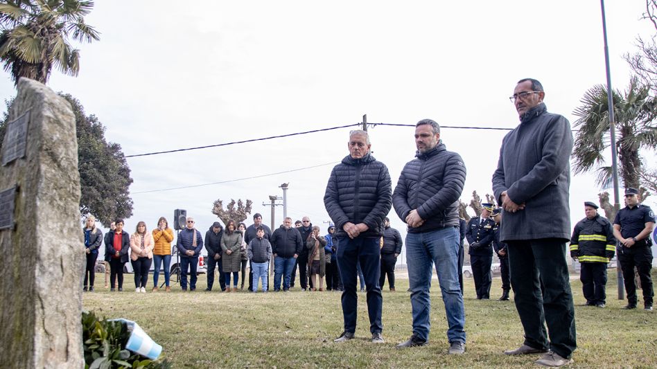 Acto conmemorativo por el 112° aniversario de 16 de Julio