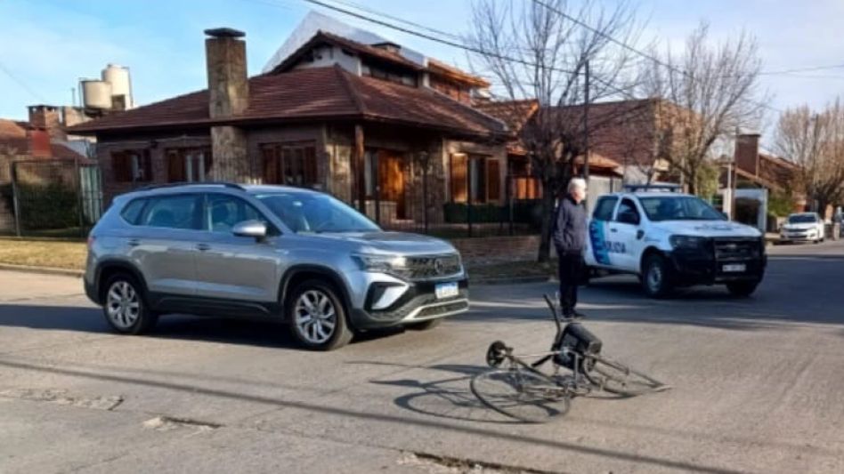El lesionado en este siniestro de tránsito tiene 85 años y tuvo que ser llevado al Hospital Pintos. FOTO: CPA/PBA